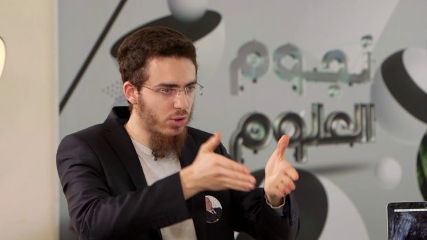 فاز بجائزة “مخترع العرب”.. الدكتور العزوزي جاب العز للمغرب
