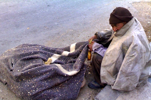 الأشخاص بدون مأوى والمختلين عقليا ضمن الأولويات.. تدابير لمواجهة آثار موجة البرد في إقليم الحسيمة