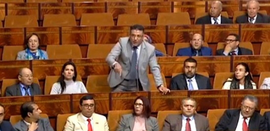 قال إن المغاربة في حاجة إلى الأموال التي تصرف على البرلمان.. برلماني ينتقد غياب وزراء حكومة العثماني عن البرلمان