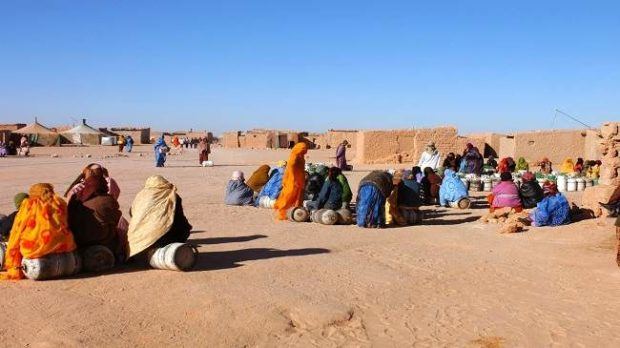 ممارسات الرق عملة رائجة في مخيمات تندوف.. موقع إيطالي يكشف تفاصيل بيع فتاة صحراوية