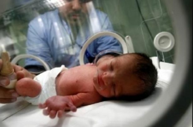 تزادو النهار الأول فالعام.. العالم يستقبل أزيد من 392 ألف مولود جديد