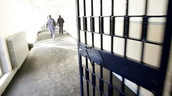 إيطاليا.. سجين مغربي ينتحر رفضا لقرار ترحيله إلى المغرب 