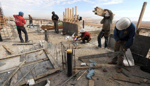 ابتداء من الاثنين المقبل.. نحو مليون عامل يستأنفون عملهم في أوراش البناء