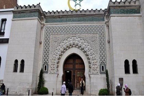 تخفيف الحجر في عدد من البلدان الأوروبية.. المجلس الأوروبي للعلماء المغاربة يدعو إلى تأجيل الرجوع إلى المساجد