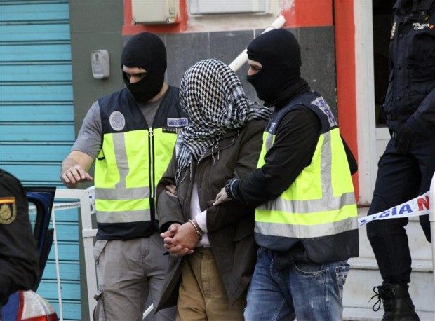 إسبانيا.. اعتقال مغربي بتهمة التحريض على الإرهاب