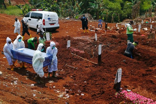 منظمة الصحة العالمية تحذر: مليونا وفاة محتملة بكورونا في حال عدم القيام بكل ما يلزم