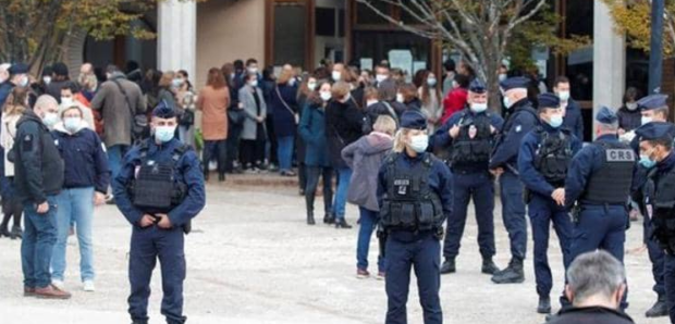 الأمن يكشف هوية القاتل ويعتقل 9 أشخاص.. تطورات مثيرة في قضية ذبح أستاذ في فرنسا
