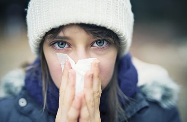 دراسة: فيروس كورونا كيقتل ثلاثة المرات أكثر من البرد!