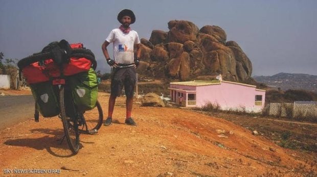 يوسف سحساح.. رحالة مغربي يجوب إفريقيا على متن دراجة هوائية (صور)