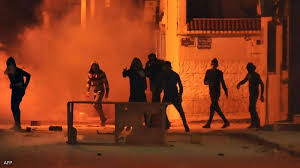 بسبب الأوضاع الاقتصادية.. احتجاجات عنيفة تجتاح مدنا تونسية