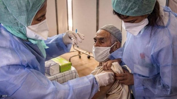 التلقيح ضد كورونا.. كثر من 4 دالمليون اللي خداو الجرعة الثانية