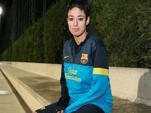 ليلى الوهابي.. لاعبة مغربية تخطف الأضواء في برشلونة (صور)
