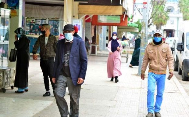 لتجنب انتكاسة وبائية.. حمضي يدعو المغاربة إلى الاستمرار في الالتزام بالتدابير الوقائية