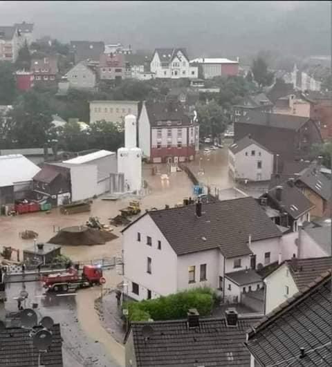 ألمانيا وبلجيكا أكبر المتضررين.. العواصف تقتل 67 شخصا غرب أوروبا