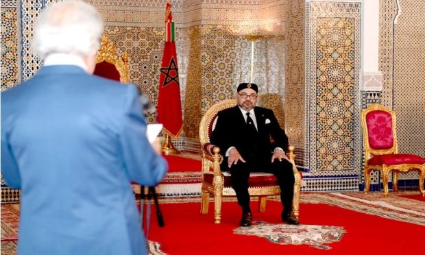 القصر الملكي في فاس.. الملك يستقبل والي بنك المغرب