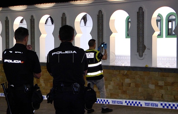 كتبوا على جدار مسجد عبارة “لا للإسلام”.. هجوم جديد ضد المسلمين في “مورسيا” الإسبانية