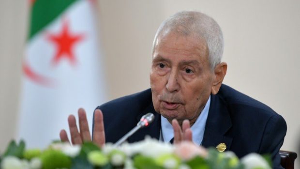 بعد أيام من وفاة بوتفليقة.. الرئيس الجزائري السابق بن صالح يفارق الحياة