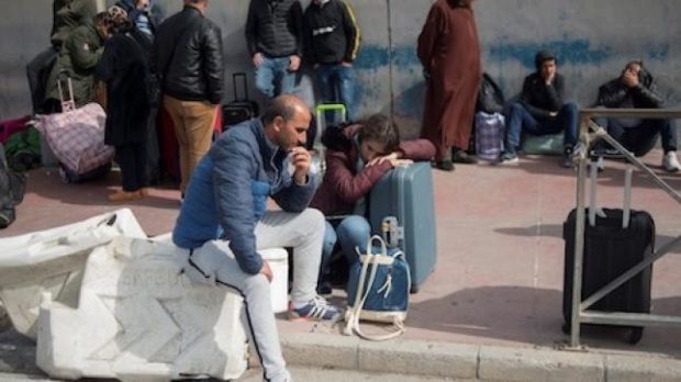 وكالة أسفار: بعض المغاربة العالقين فالخارج عايشين التشرد ولوطيلات ما عقلوش عليهم
