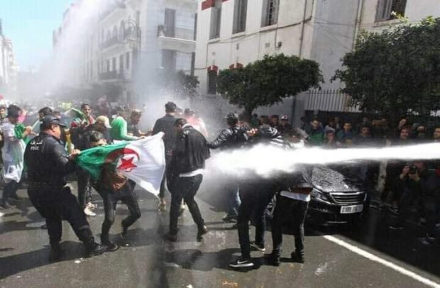 “فريدوم هاوس”: الجزائر دولة “غير حرة” (وثيقة)