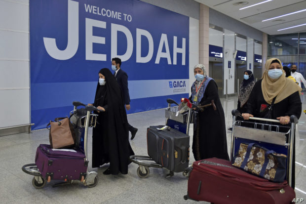 هام للمغاربة المقيمين في السعودية.. تمديد صلاحية تأشيرات الخروج النهائي