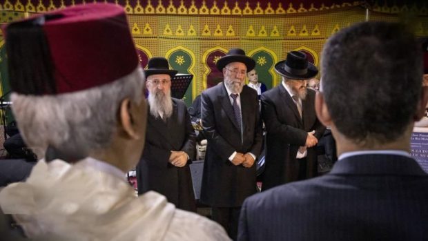 لأول مرة منذ 60 عاما.. حجاج يهود يشاركون في مراسم “هيلولة” في مكناس