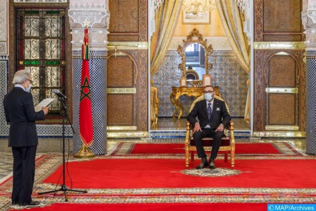 قدم له التقرير السنوي حول الوضعية الاقتصادية والمالية.. جلالة الملك يستقبل والي بنك المغرب