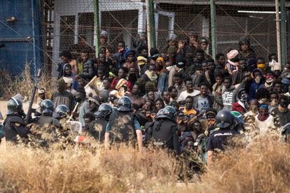 الناظور.. مهاجرون أمام المحكمة الابتدائية على خلفية أحداث مليلية