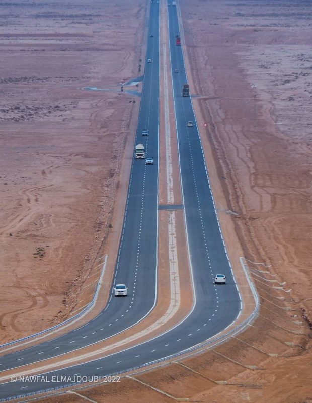 الطريق السيار تزنيت-الداخلة.. تقدم أشغال طريق المغرب إلى عمقه الإفريقي