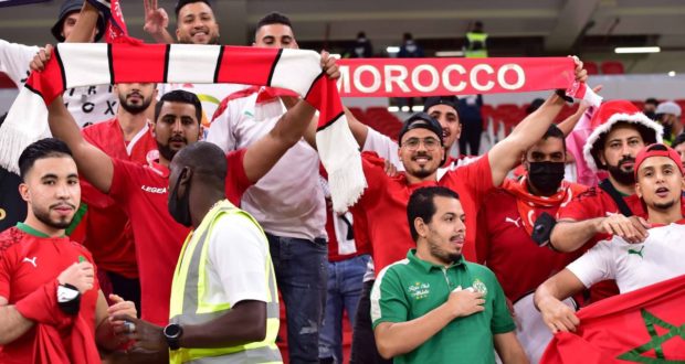 الجمهور كاين والتذاكر فين هي؟.. مغاربة في قطر طالع ليهم الدم قبل مباراة المنتخب وإسبانيا (صور)