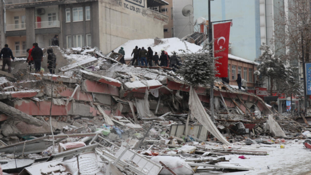 زلزال تركيا.. توقيف جهود البحث عن ناجين باستثناء محافظتين