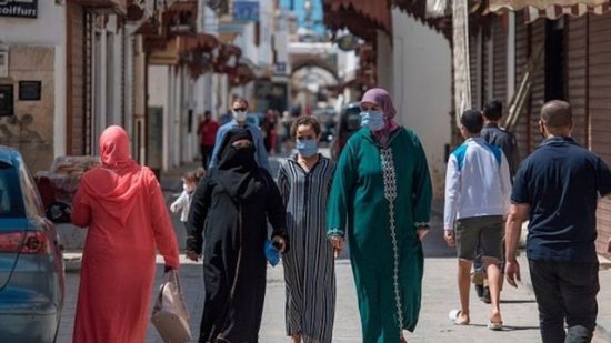 تقرير بيّن أن المغاربة تعساء.. مطالب لرئيس الحكومة بتحسين حياة المواطنين