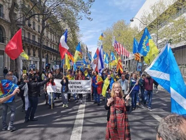 باريس.. مظاهرات حاشدة للتنديد بحكم العسكر الجزائري