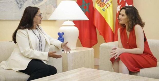 مباشرة بعد ظهور نتائج الانتخابات الإسبانية.. رئيسة إقليم مدريد تستقبل سفيرة المغرب في إسبانيا