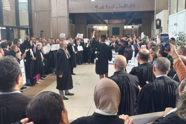 دعما للشعب الفلسطيني.. محامو المغرب يتوقفون عن العمل لمدة ساعة في محاكم المملكة