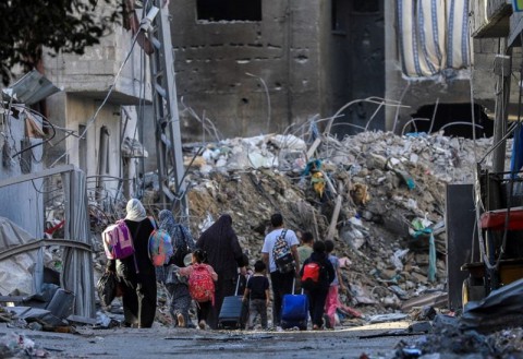 الحرب في غزة.. منظمة الصحة العالمية تعبر عن قلقها من انتشار الأمراض