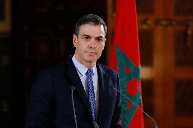في زيارة رسمية.. رئيس الحكومة الإسبانية يحل بالمغرب