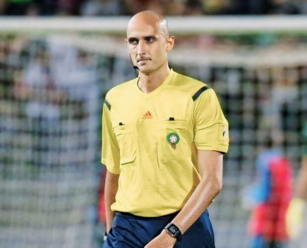 البطولة الوطنية الاحترافية.. الكشف عن الطاقم التحكيمي لمباراة الديربي بين الرجاء والوداد