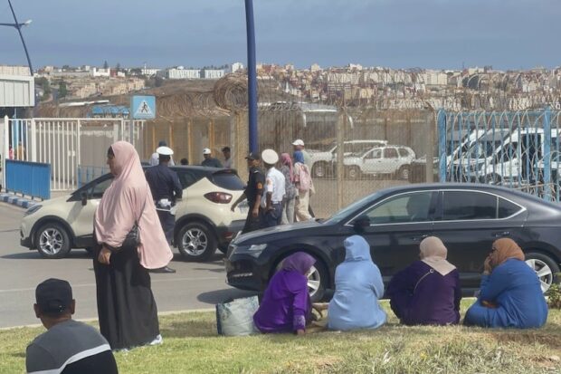 تطوان.. توقيف 4 أشخاص حرضوا على الحريگ إلى سبتة