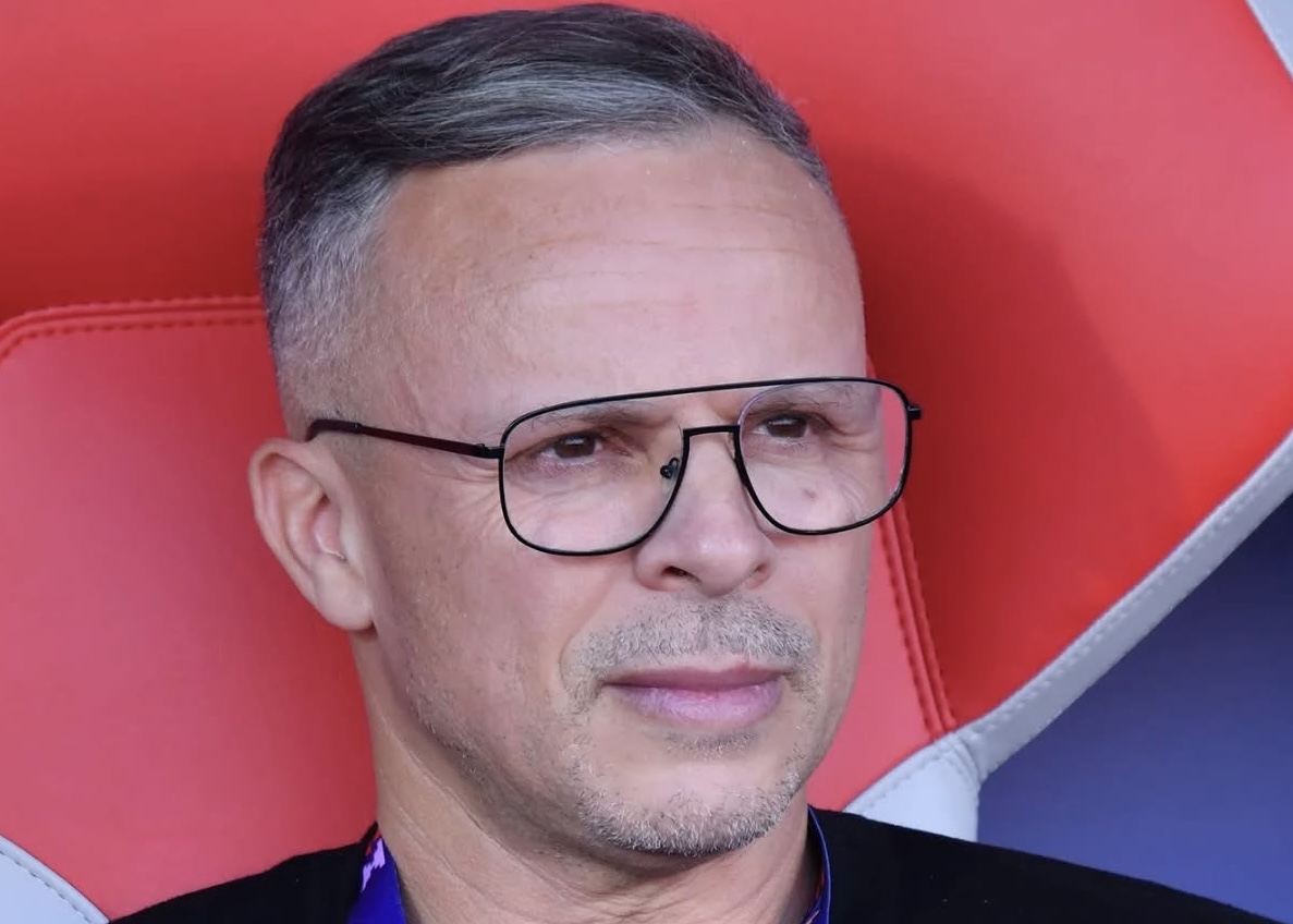محمد وهبي.. المدرّس الذي صنع مجد المغرب في مونديال الشباب محمد وهبي.. المدرّس الذي صنع مجد المغرب في مونديال الشباب