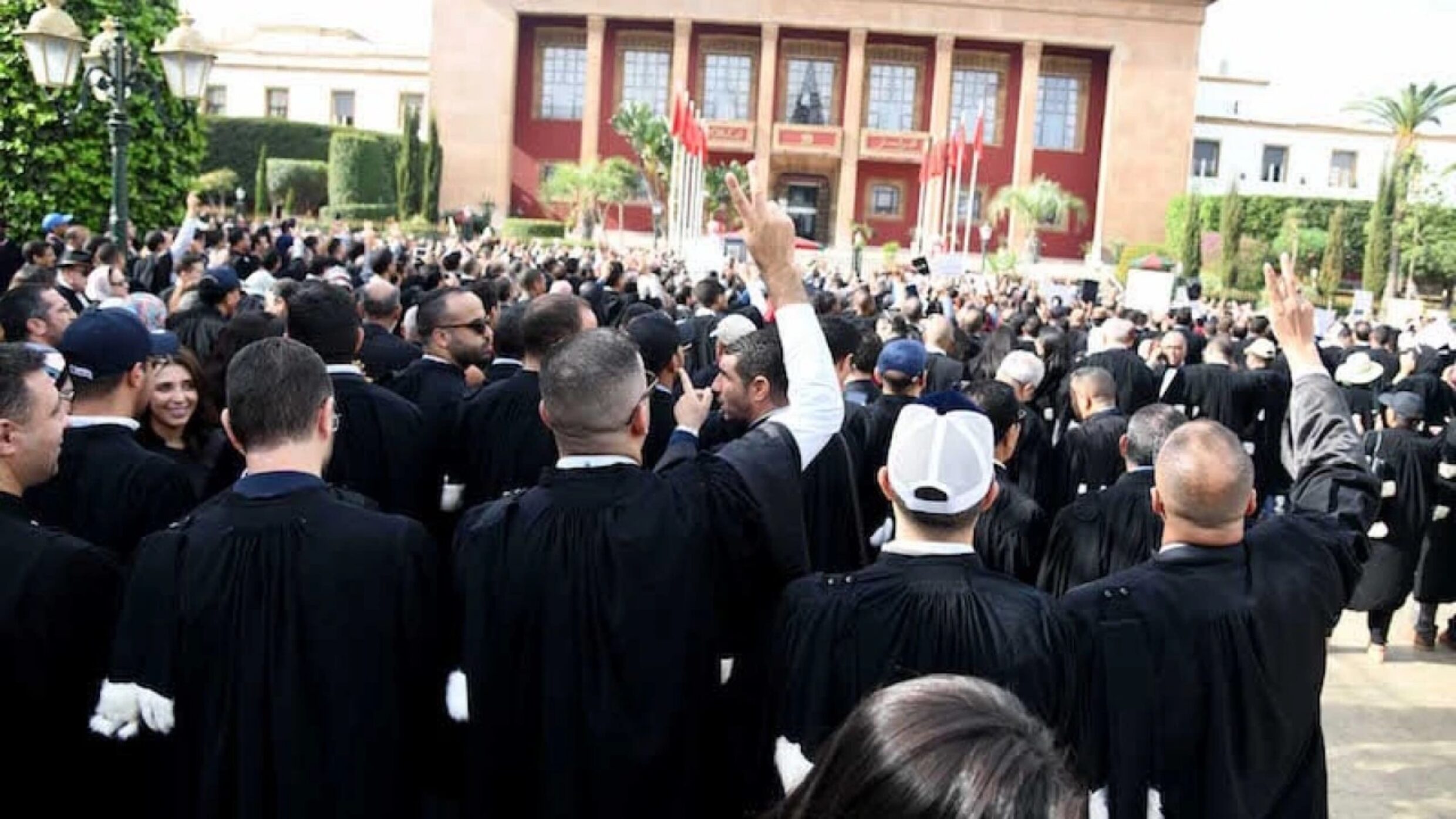 طالبت بسحبه.. جمعية هيئات المحامين تعلن رفضها “الكامل” لمشروع قانون المحاماة بصيغته الحالية